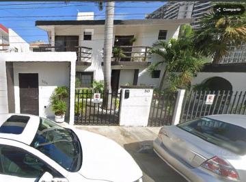 Casa de 4 habitaciones, Benito Juárez · Casa en Venta Cereza, Supermanzana, Cancun, Q. R.