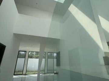 1 · Casa en Venta en Santiago con Recámara en Planta Baja y Espacios Amplios