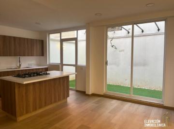 Casa en condominio · 300m² · 3 Recámaras · 3 Estacionamientos · Venta de Casa en Condominio en Valle de Las Palmas, Huixquilucan, Estado de México.