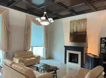 1 · Casa en Venta a Pasos de Prepa Anáhuac y Colegio Kilimanjaro | Cumbres 5to Sector D