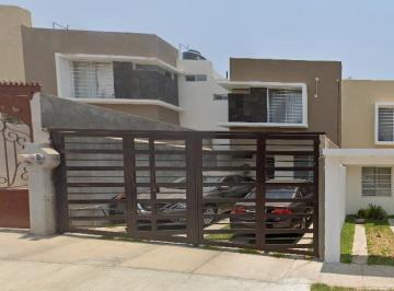 Casa de 3 habitaciones, San Pedro Tlaquepaque · Venta de Casa en Terraalta San Pedro Tlaquepaque Jalisco