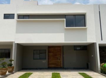 Casa de 4 habitaciones, Zapopan · Casa en Venta Dentro de Coto Altanza en Solares Zapopan