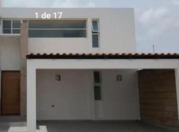 Casa en condominio de 3 habitaciones, Aguascalientes · Casa Renta Estacionamiento Techado en Rancho Santa Mónica en Aguascalientes