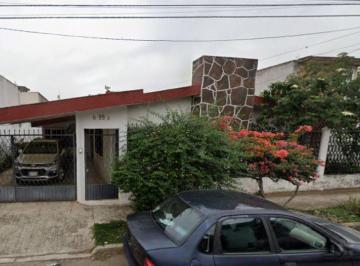 Casa de 4 habitaciones, Xalapa · Venta de Casa en Calle Emilio Carranza, Jose Cardel, 91030 Xalapa - Enríquez, Veracruz.