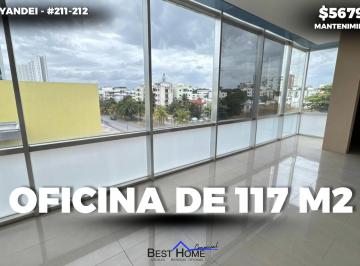 Oficina · 117m² · 4 Estacionamientos · Oficina en Renta de 117.10 m² en Plaza Nayandei - Cancún
