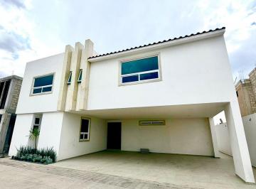Casa en condominio de 5 habitaciones, Metepec · Hermosa Residencia en Metepec