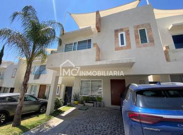 936d634904caac56aec132054736f75c755340fc00703424bda8d51bac868ac3 · Casa en Venta en Cumbres, Juriquilla, Querétaro