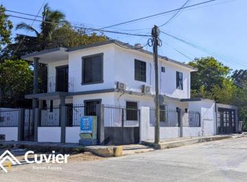 Casa · 187m² · 3 Recámaras · 3 Estacionamientos · Casa en Jazmín