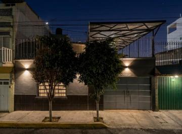 Casa de 3 habitaciones, Iztapalapa · Casa en Venta en Cipreses Cerca de Metro Atlalilco