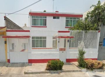 Casa de 5 habitaciones, Tláhuac · Casa en Venta Olivos 85, Los Olivos, Tláhuac, 13210 Ciudad de México, Cdmx