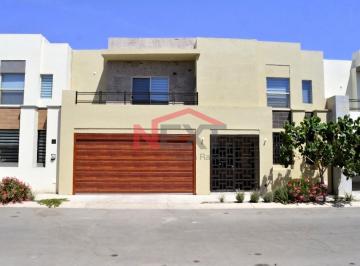 Foto principal · Casa en Renta en Rivello Residencial III (Sección Venecia)