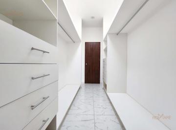 Casa en condominio · 170m² · 3 Recámaras · 2 Estacionamientos · Casa 3 Recámaras con Jardín | Roof Garden y Jacuzzi | Lomas de La Rioja