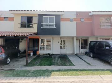 Casa en condominio de 3 habitaciones, San Pedro Tlaquepaque · Amplia Casa en Venta en Parques del Bosque, Zona Iteso