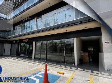 Local comercial · 75m² · 2 Estacionamientos · Local en Renta Monterrey