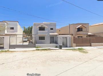 Casa de 4 habitaciones, La Paz · Venta de Casa en La Paz Bcs Calle Agua Dulce Col Benito Juarez