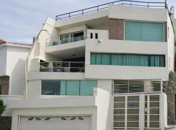 Casa de 4 habitaciones, Monterrey · Casa con Alberca en Renta - Colinas de San Jerónimo