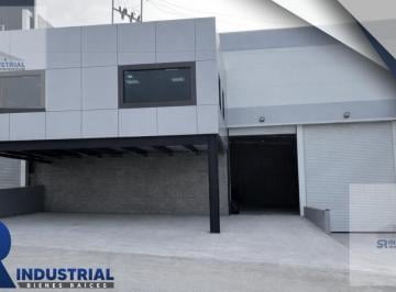Bodega comercial · 1104m² · 4 Estacionamientos · Bodega en Renta en Santa Catarina