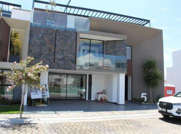 Casa · 438m² · 4 Recámaras · 2 Estacionamientos · Casa en Venta, Parque Volcanes Lomas de Angelópolis Cholula Puebla.