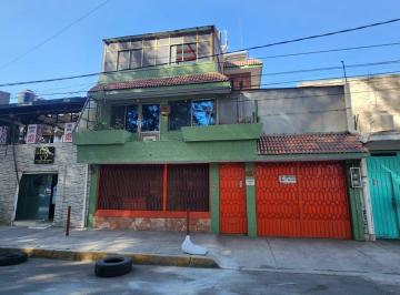 Casa · 325m² · 3 Recámaras · 2 Estacionamientos · Casa en Venta en Estado de México, Los Reyes Acaquilpan Centro