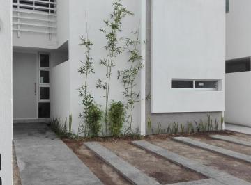 Casa · 4 Recámaras · 2 Estacionamientos · Casa en Fraccionamiento Rancho Santa Mónica
