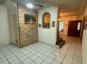 Casa de 5 habitaciones, Monterrey · Casa en Venta en Mitras Centro