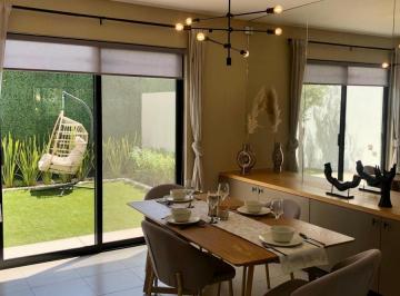 Casa · 92m² · 2 Recámaras · 2 Estacionamientos · Casa con 102 m² Superficie de Terreno, 2 Recámaras en Venta en Zakia