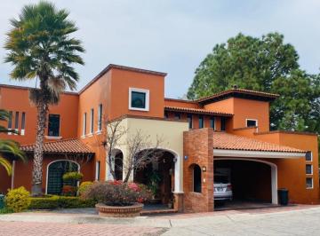 Casa en condominio , Zapopan · Hermosa Residencia en Bugambilias Dentro de Coto San Lorenzo Villa 8 2da Sección