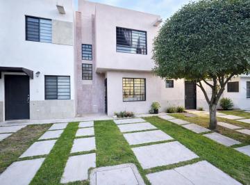 Casa de 3 habitaciones, El Marqués · Casa en Venta en Rincones del Marqués | 3 Recámaras (Una en Pb) y 3 Baños Completos