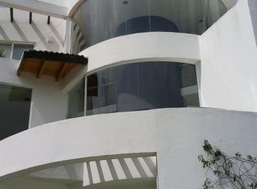 Casa · 1500m² · 6 Recámaras · 10 Estacionamientos · Casa en Fraccionamiento Balcones de Juriquilla