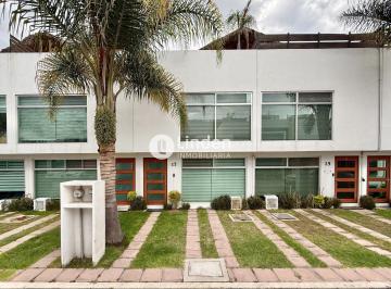 Casa · 200m² · 2 Recámaras · 2 Estacionamientos · Casa en Renta en Residencial Ceiba, San Andrés Cholula, Puebla.