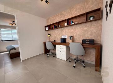 Casa · 93m² · 3 Recámaras · 2 Estacionamientos · Casa en Venta 3 Recámaras 1 en Pb y 3 Baños Completos, Frente a Sonterra