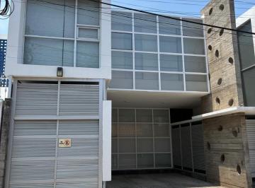 Oficina · 473m² · 2 Estacionamientos · Oficina en Jardines de Virginia