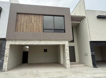 Casa · 340m² · 3 Recámaras · 2 Estacionamientos · Casa en Venta en Carretera Nacional