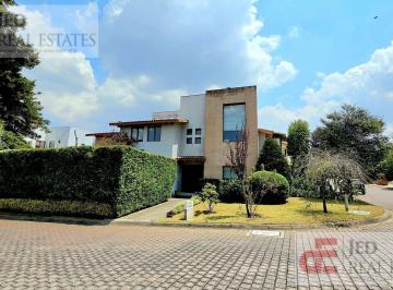 Casa · 352m² · 3 Recámaras · 4 Estacionamientos · Casa en Venta