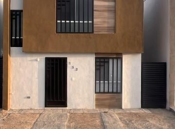 Casa de 3 habitaciones, Salinas Victoria · Casa Semiamueblada