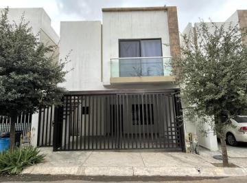 Casa · 161m² · 3 Recámaras · 2 Estacionamientos · Casa en Renta en Cumbres Provenza Garcia Nuevo Leon Zona Poniente