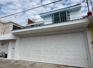 Casa de 3 habitaciones, Boca del Río · Casa en Venta en Fracc. Jardines de Mocambo. Boca del Río, Veracruz