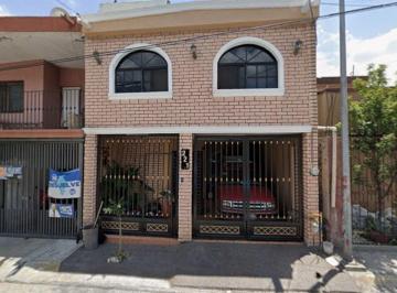 Casa de 3 habitaciones, Santa Catarina · Venta Casa Residencial Cuauhtemoc Cdad. Santa Catarina Nuevo Leon