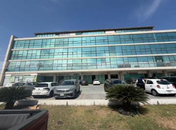Oficina · 130m² · 4 Estacionamientos · Oficina en Venta en Monterrey