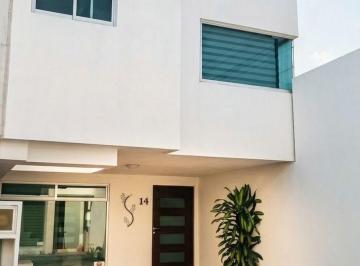 Casa · 153m² · 3 Recámaras · 2 Estacionamientos · Casa en Venta Residencial El Cielo San Juan Cuautlancingo Puebla