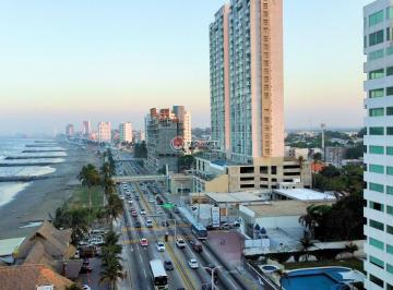 Departamento de 3 habitaciones, Boca del Río · Renta | Departamento Amueblado Frente Al Mar Playa Hermosa Boca del Rio