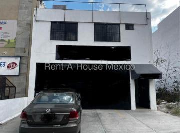 Casa de 4 habitaciones, Querétaro · Casa en Venta a Pie de Calle con Uso de Suelo Mixto – Excelente Oportunidad de Inversión