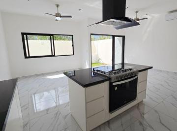 Casa de 3 habitaciones, Benito Juárez · Tu Casa en Venta en Residencial Arboadad Cancun