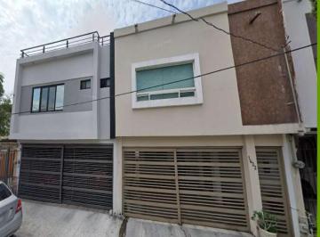Casa de 3 habitaciones, Guadalupe · ¡Oportunidad! Casa en Jardines de Nueva Linda Vista, Guadalupe: Zona Familiar, Segura y con Conectiv