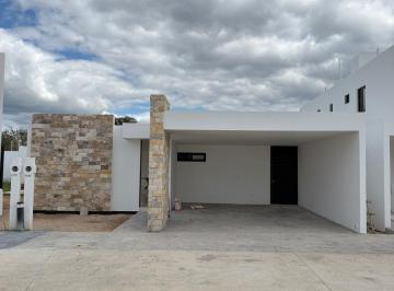 Casa · 255m² · 4 Recámaras · 2 Estacionamientos · Casa Venta Temozon Norte
