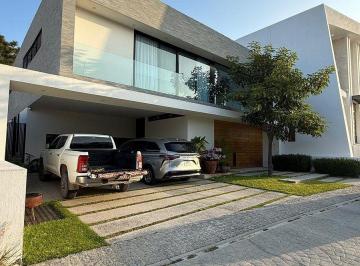 6f451c5d20aff97b3b11ad08147c8930fff481983aa59f0dc6da07cb3a933502 · Casa en Venta o Renta La Cima