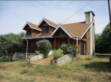 b6d60a00119292fbda28b8ee94508961eda8b21ca5b63a9125e40ac4c31f594f · Huerta de Aguacates + Cabaña en Peribán, Michoacán
