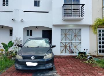 Casa · 140m² · 3 Recámaras · 2 Estacionamientos · Hermosa Casa en Villa Marino / Beautiful Home in Villa Marino