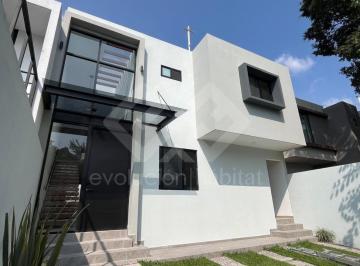 Casa de 4 habitaciones, Jiutepec · Casa en Privada con Porton Electrico en Jiutepec