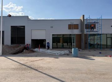 Local comercial · 254m² · Nave Industrial en Renta en La Salida a Slp